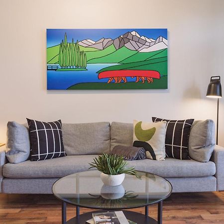 Апартаменты Grassihaus Mountain Getaway Канмор Экстерьер фото